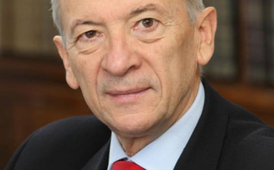 Luis Oro, catedrático emérito de Unizar