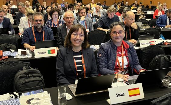 Conchita Gimeno y Raquel P Herrera 