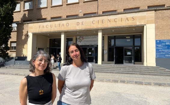 María Luisa Sarsa y María Martínez, Fac. Ciencias.  