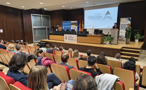 El Campus de Huesca ha acogido la entrega de las primeras distinciones 'Aragón Destino Sostenible'